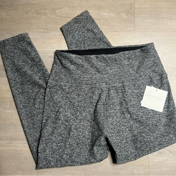 Beyond Yoga Spacedye Caught in the Midi High Waisted Legging, Grey, size XXL NWT - Picture 2 of 5